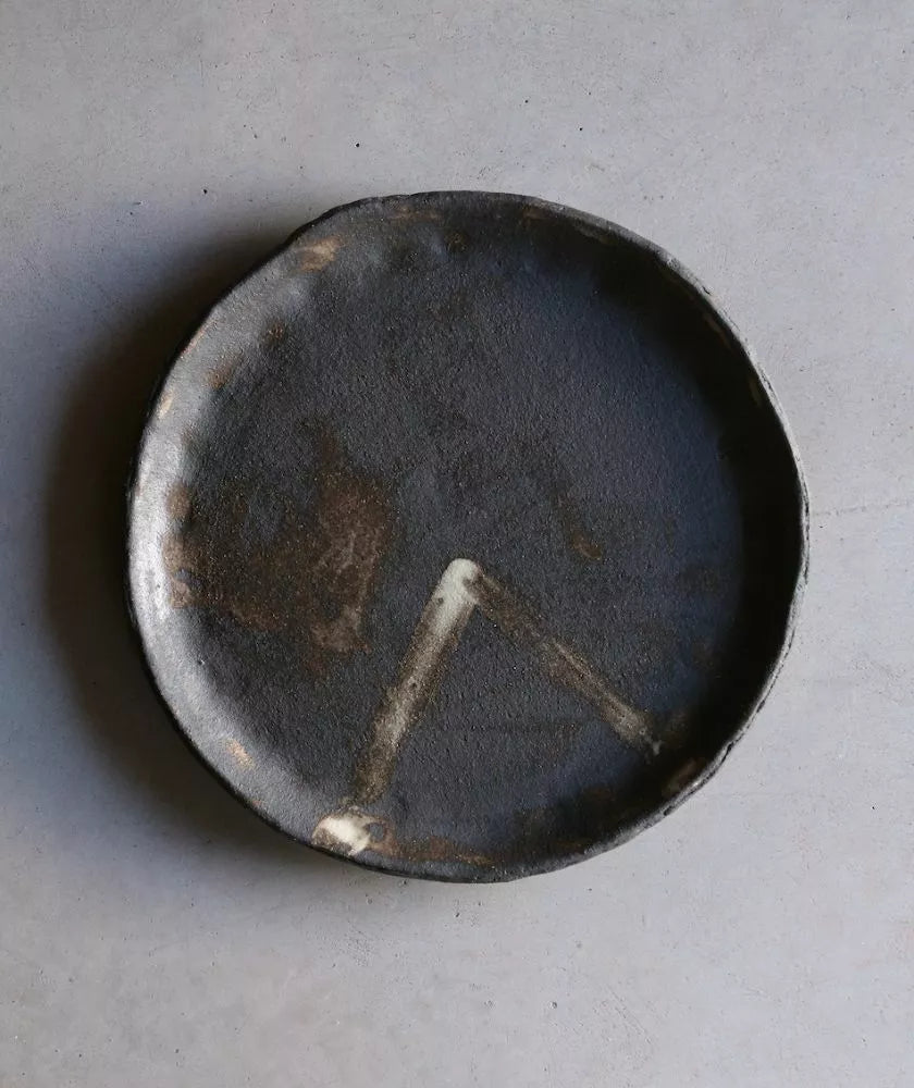 Samekh II stoneware plate